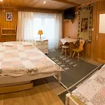 Irys فندق مبيت وإفطار 3*